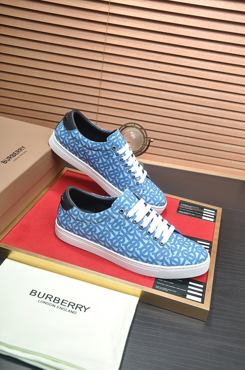 ua B**rry sneakers