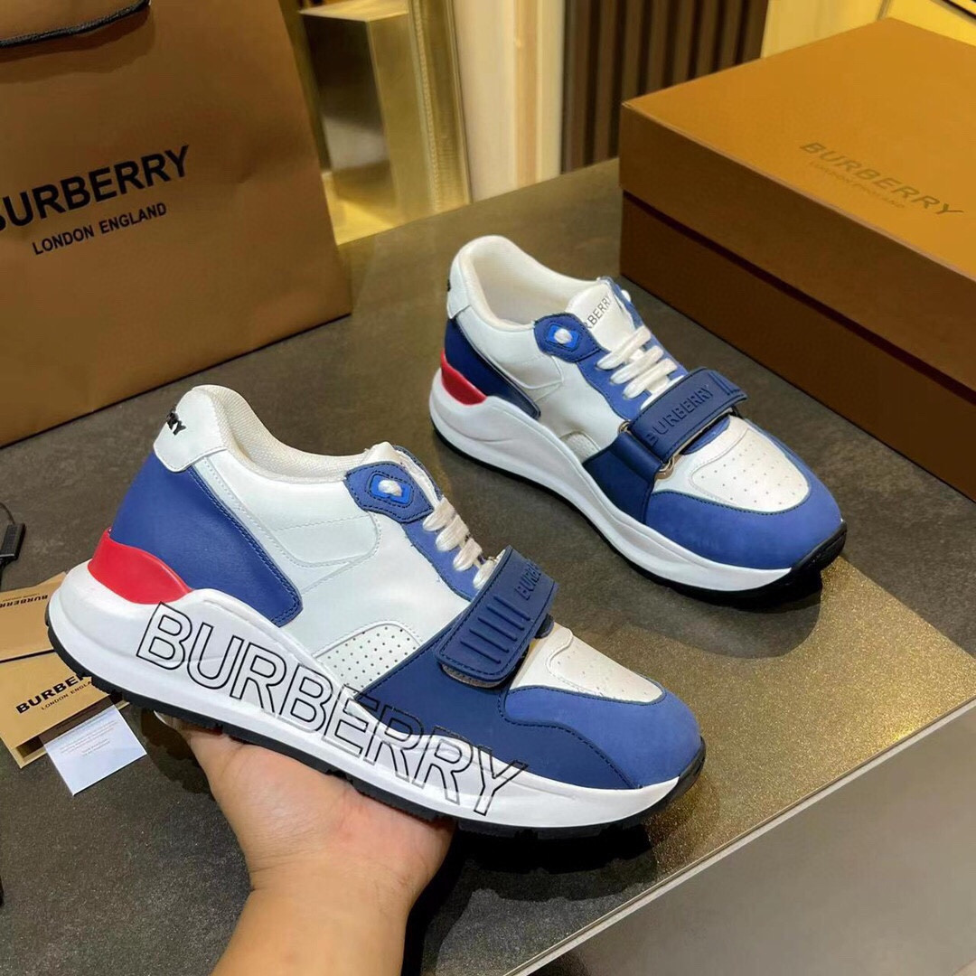 ua B**rry sneakers
