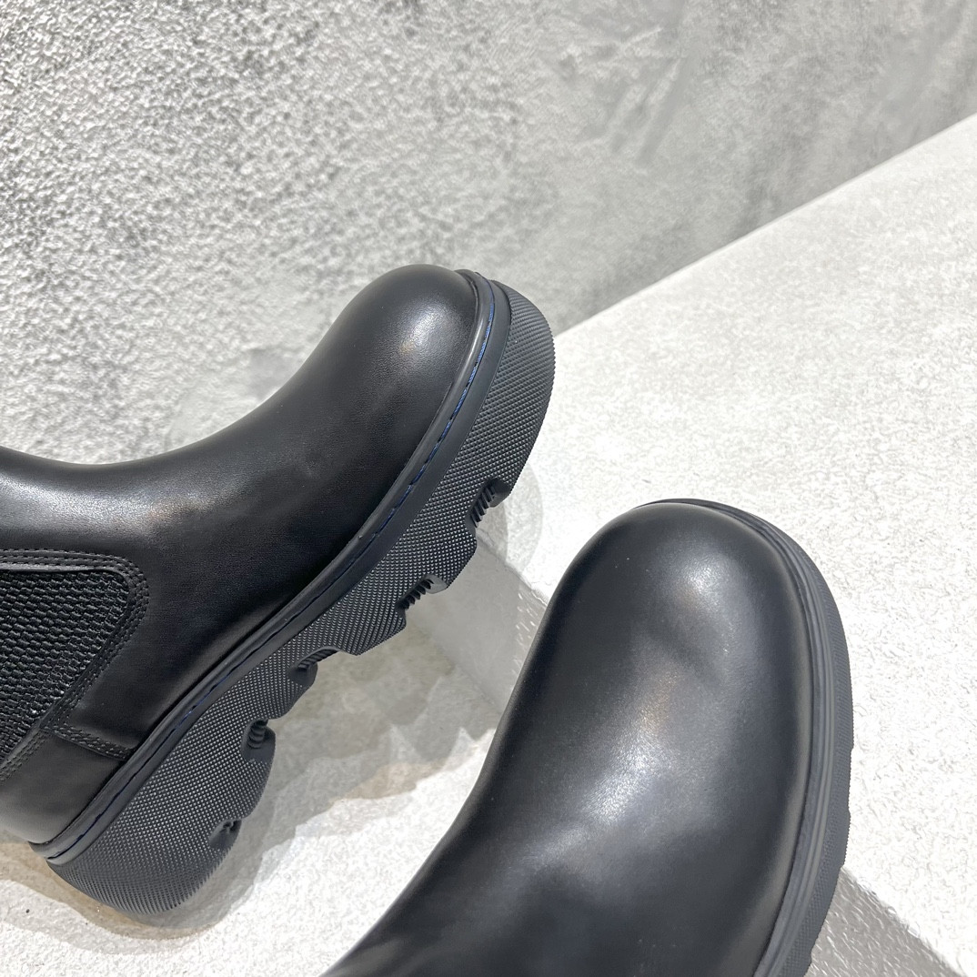 ua B**rry leather creeper chelsea boots