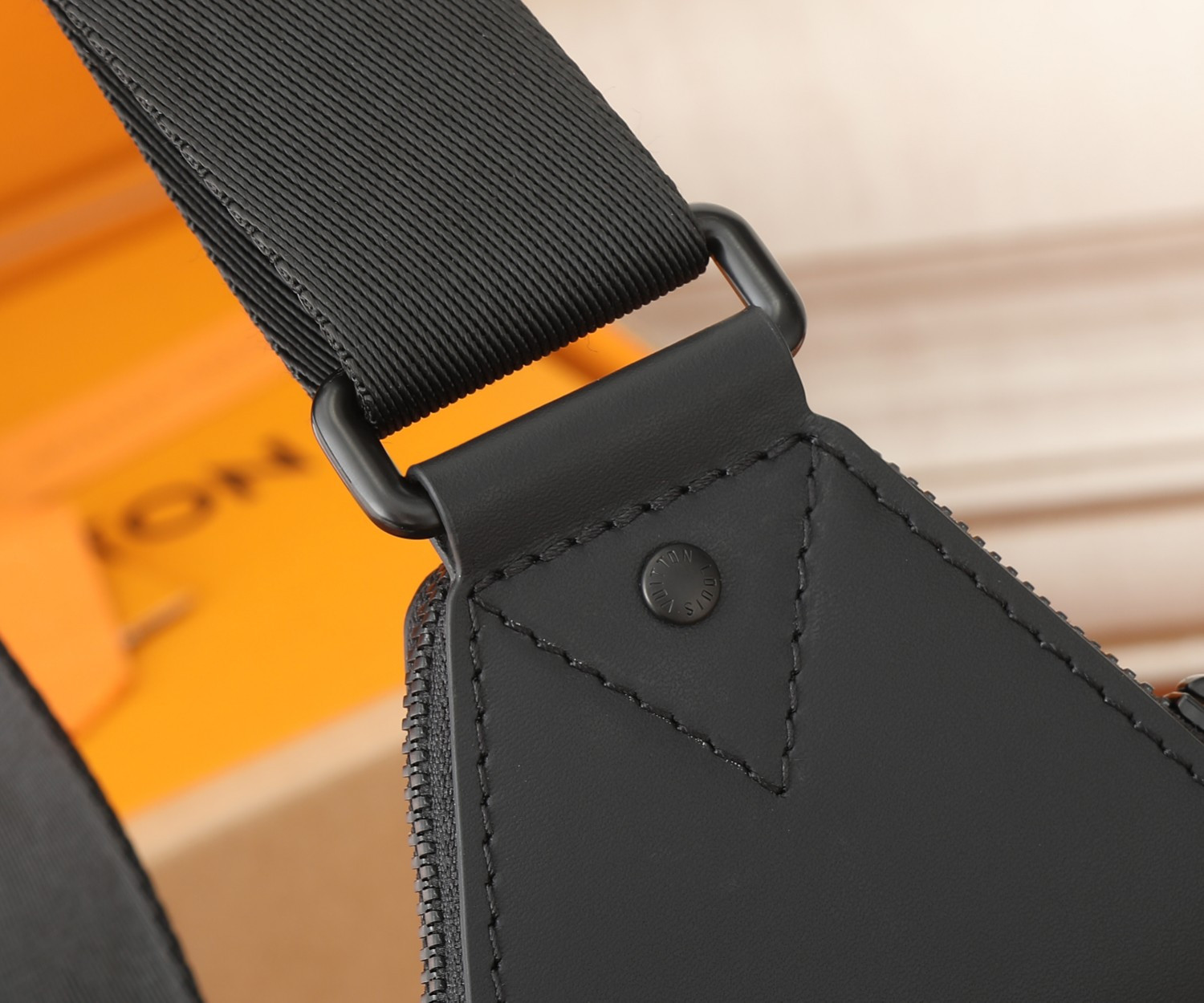 LV Avenue Slingbag PM M11703 6.3 x 13 x 2.2 inches
