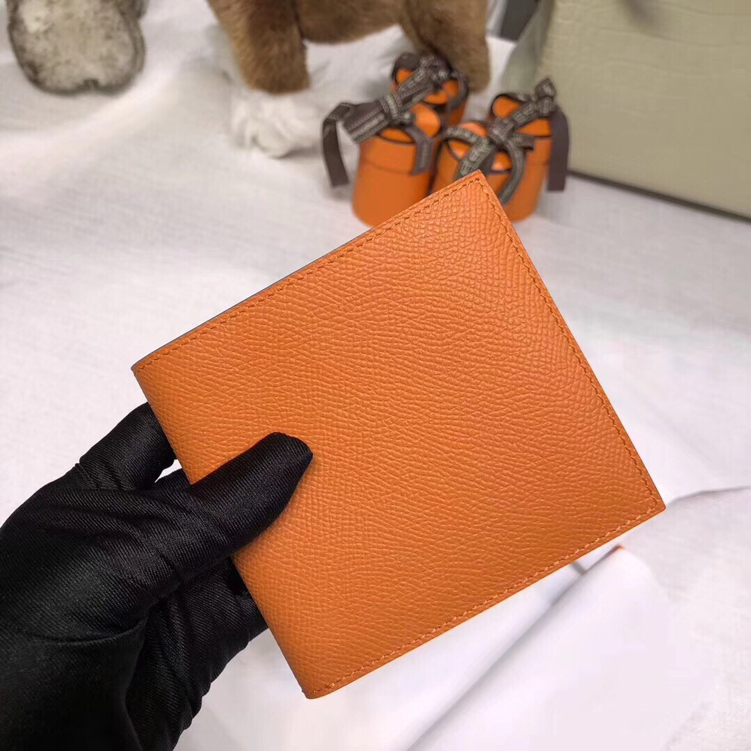 H**me5 poker compact wallet