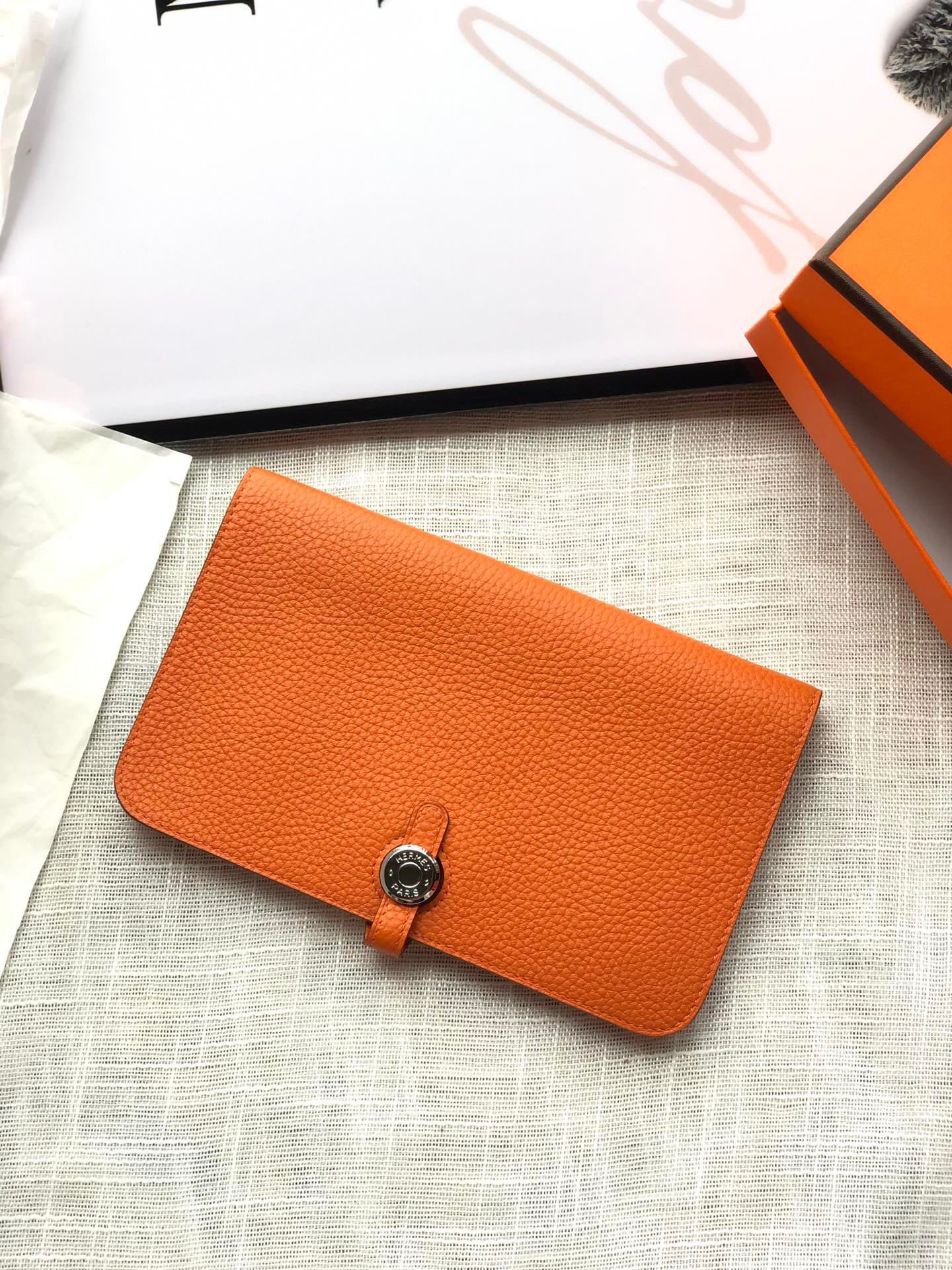 H**me5 dogon duo wallet 20.1cm