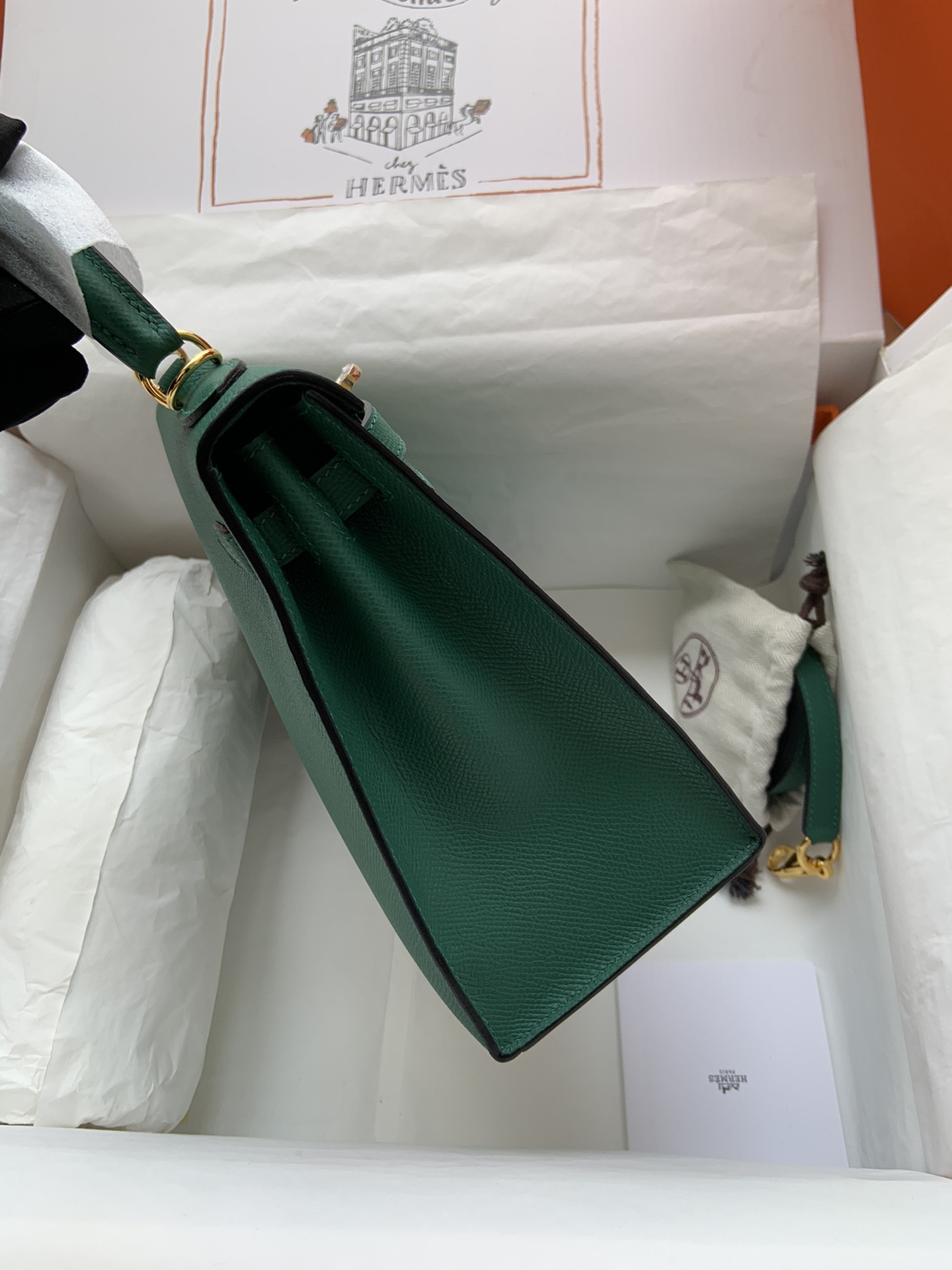 HERMÈS Kelly Gold-tone Hardware 25 28