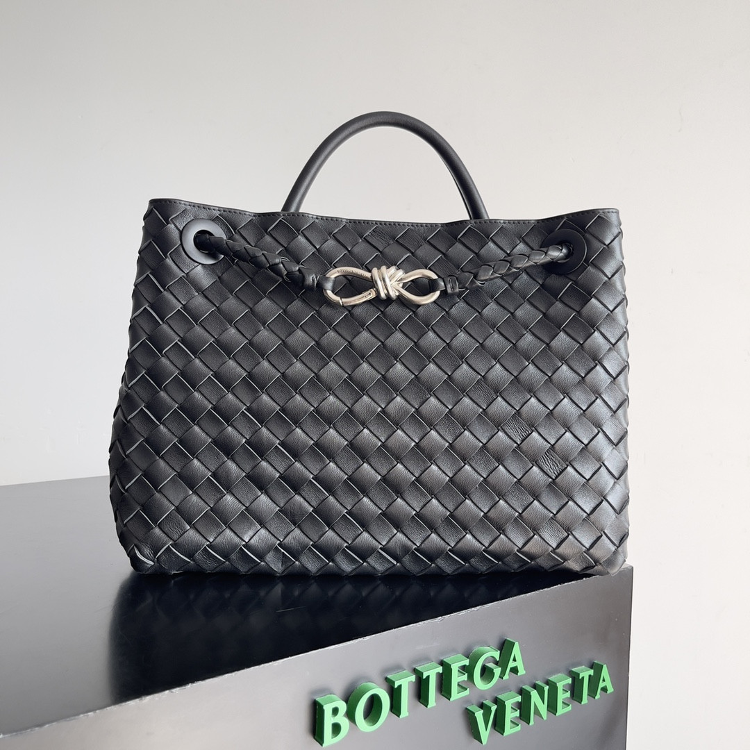bo*te*ga Ve*ne*ta medium andiamo 32x25x11cm