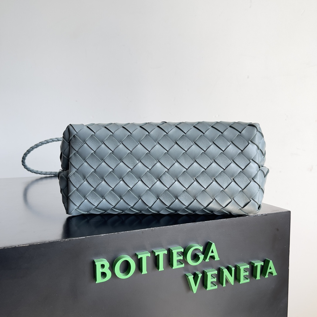 bo*te*ga Ve*ne*ta small andiamo 25x22x10.5cm