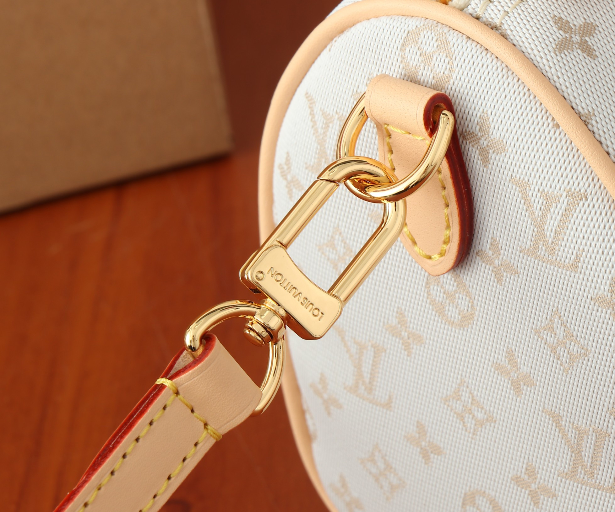 LV 24SS Speedy Bandoulière 20 M12747 20.5x13.5x12CM