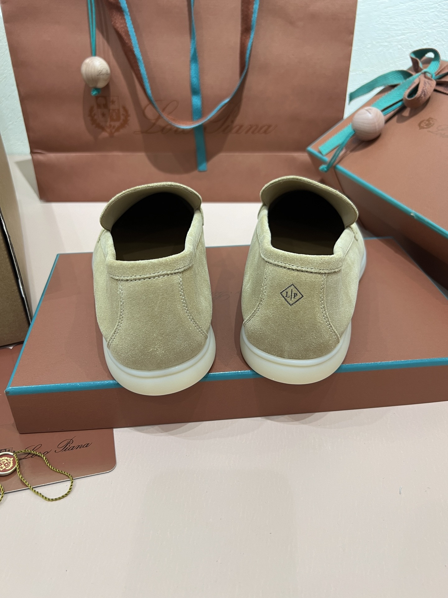 ua L**o p*ana summer walk loafers