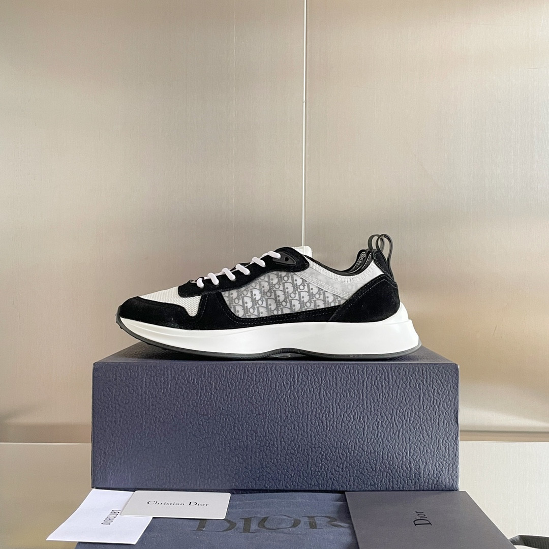ua D*or b25 runner sneaker
