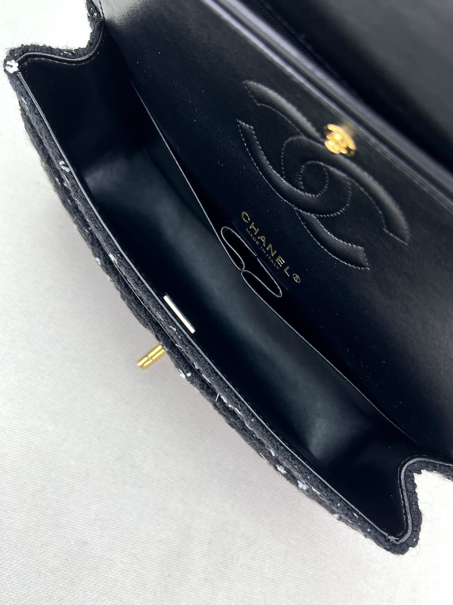 Ch*el classic flap bag 25cm