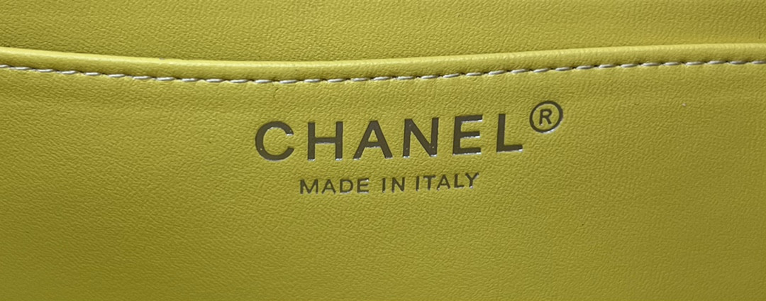 Ch*el classic flap bag 20cm