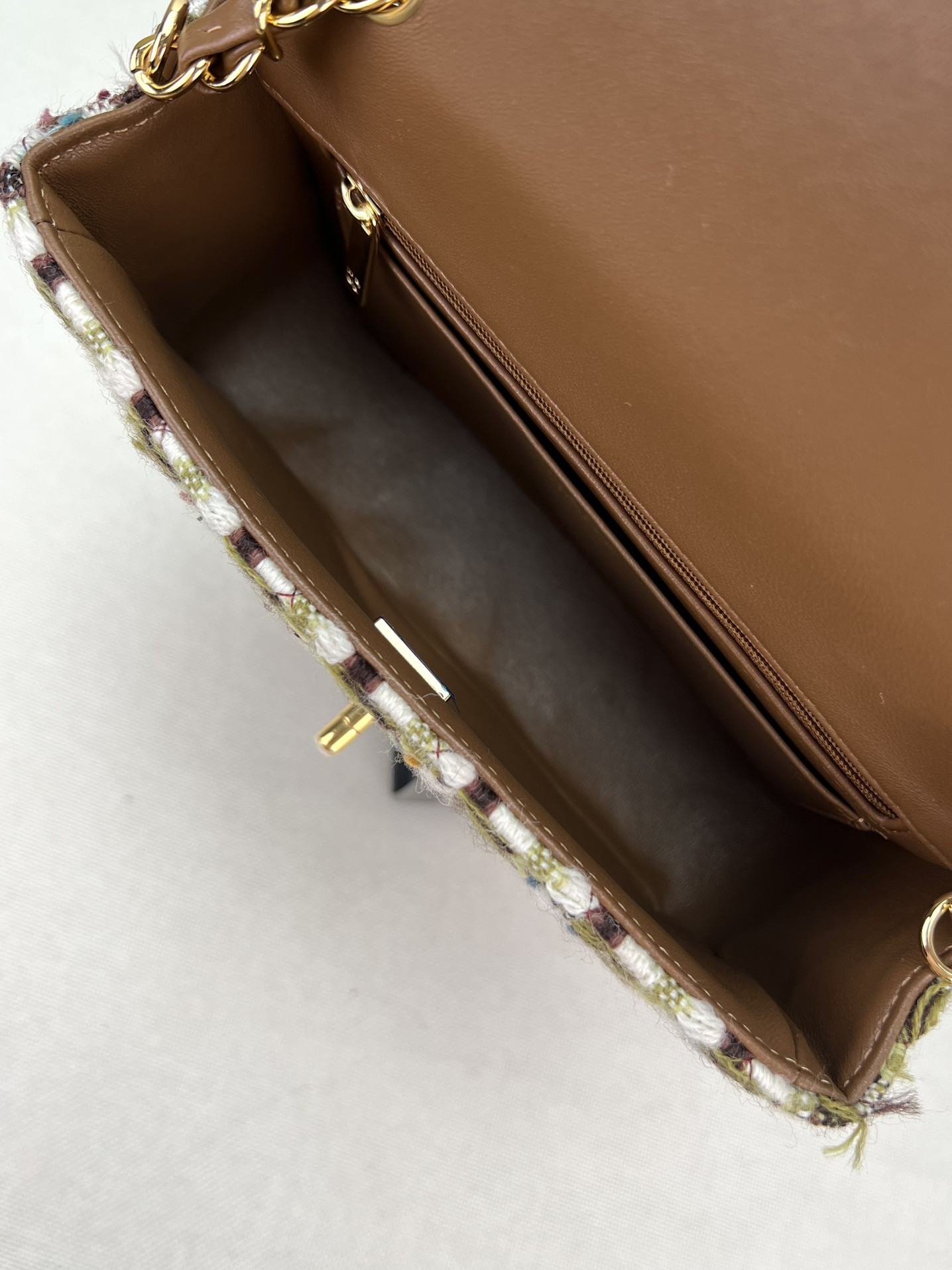 Ch*el classic flap bag 20cm
