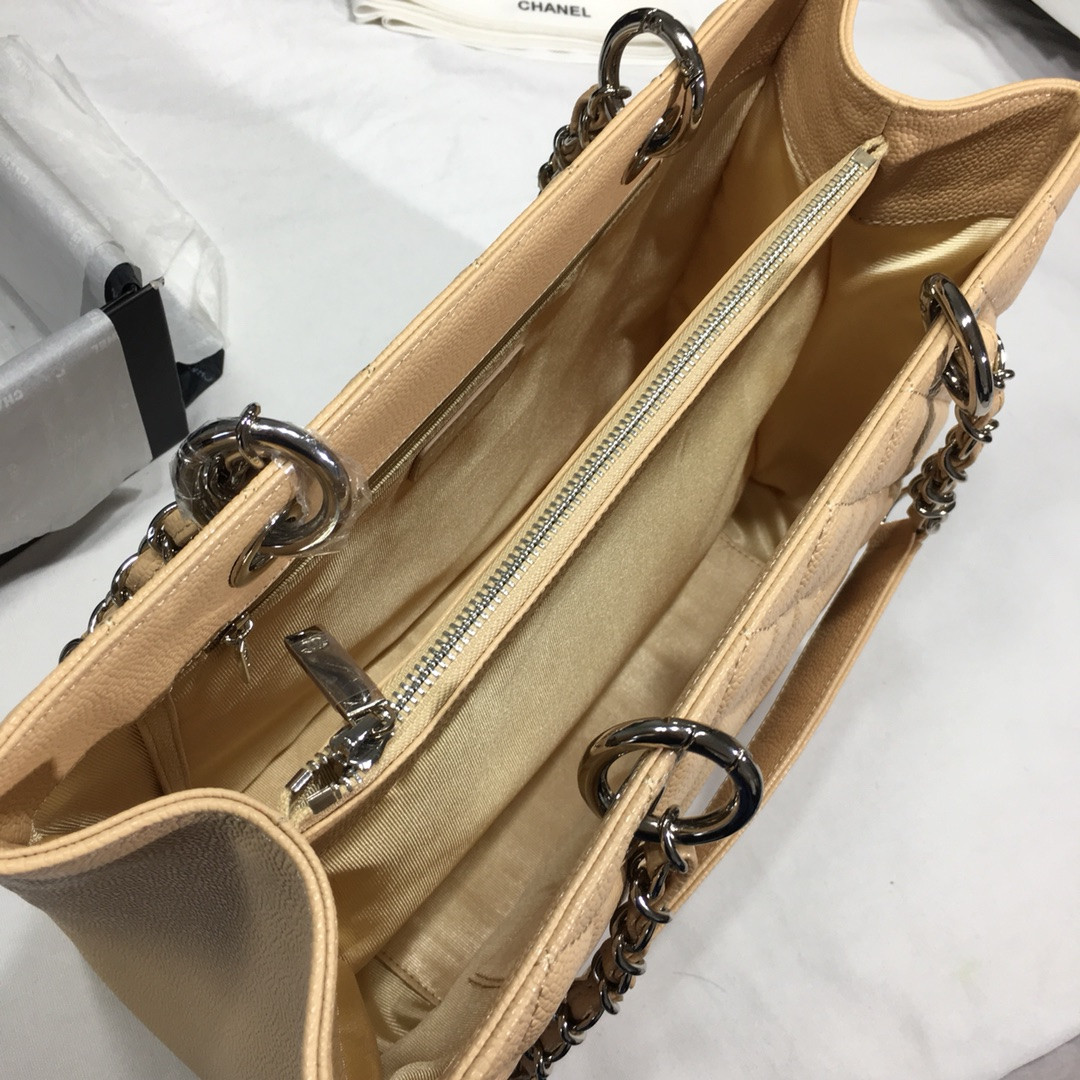 Ch*el gst caviar leather hardware 24x33x13cm