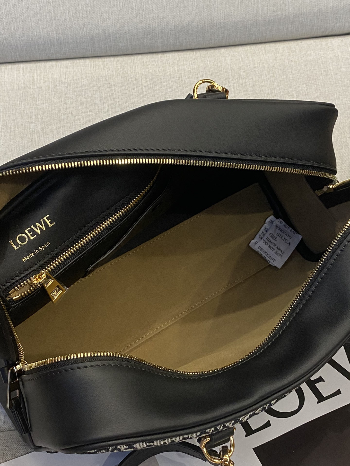 L0ew* amazona 28x18x11cm