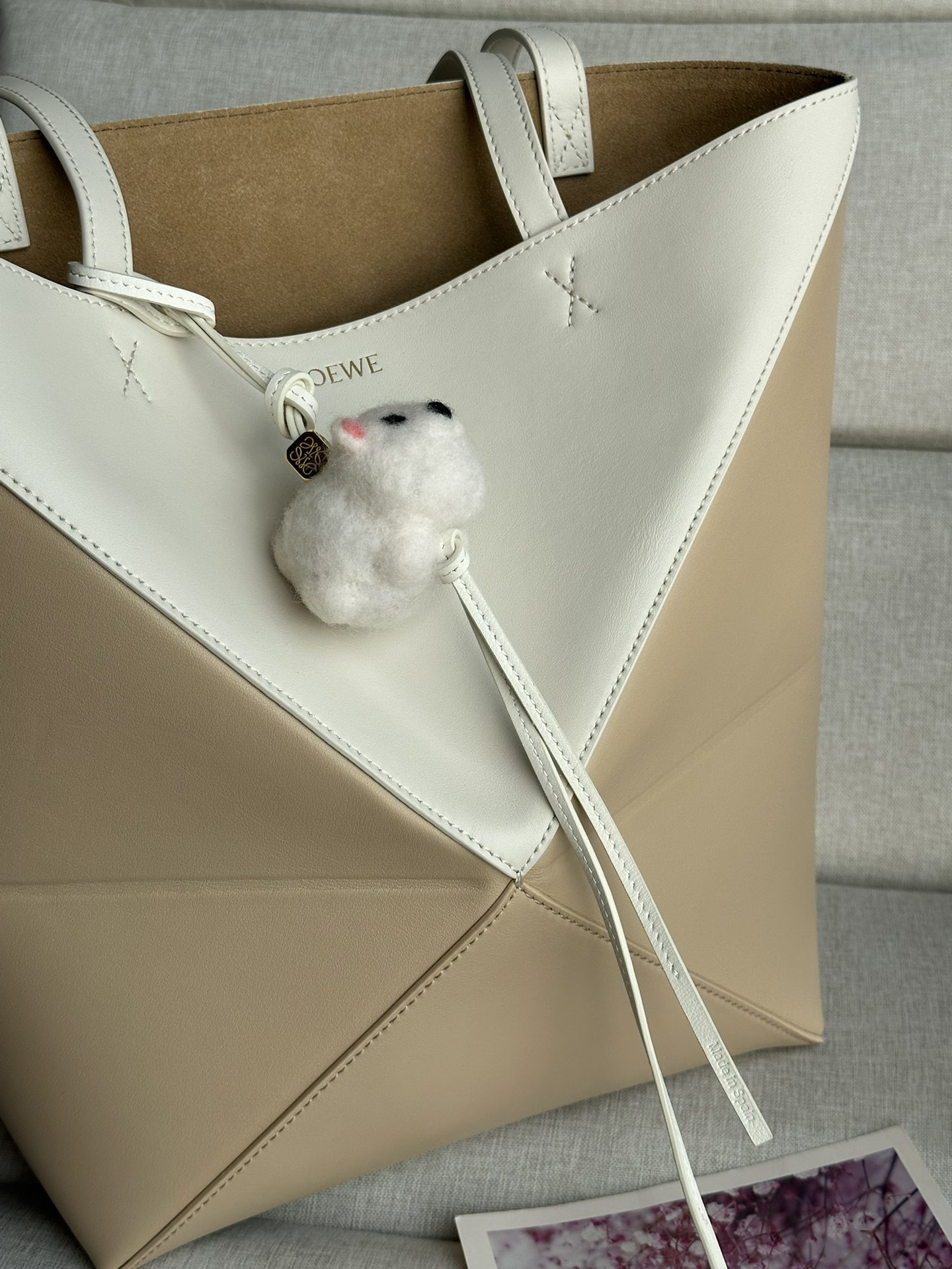 L0ew* medium puzzle fold tote in shiny calfskin 25.5x14.5x31.5cm