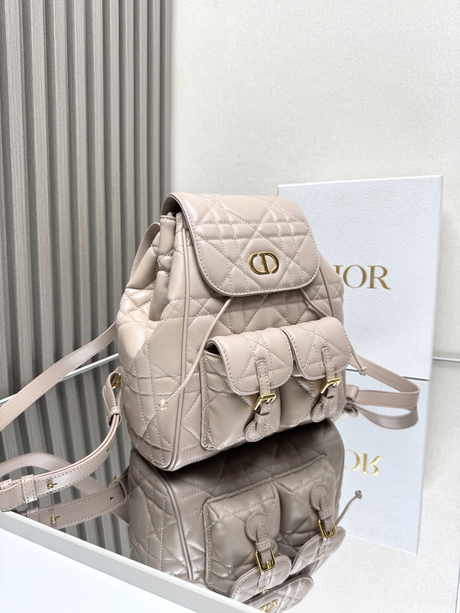 D*or caro backpack medium 23 x 26.7 x 12.5 cm