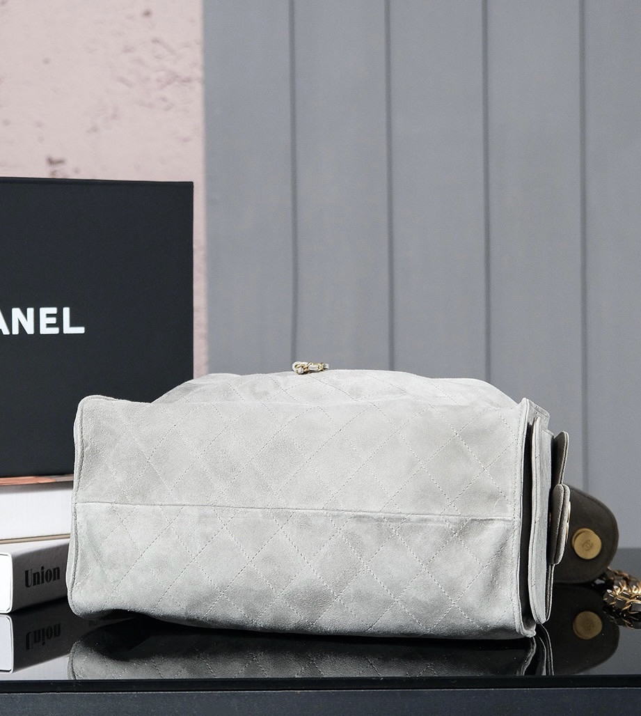 Ch*el 25c bucket bag 26x30x14cm