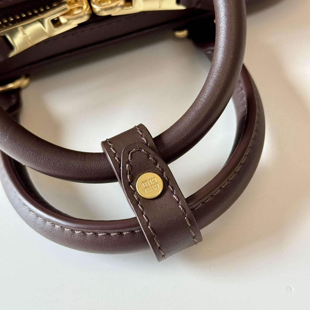 Miu Miu Arcadie leather mini-bag 19X10X5cm