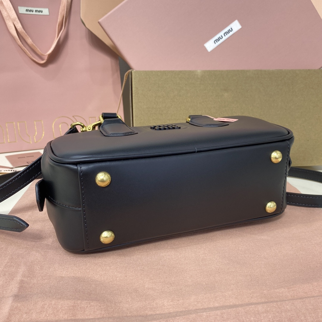 Miu Miu Arcadie leather bag 10.5x22x7.5cm