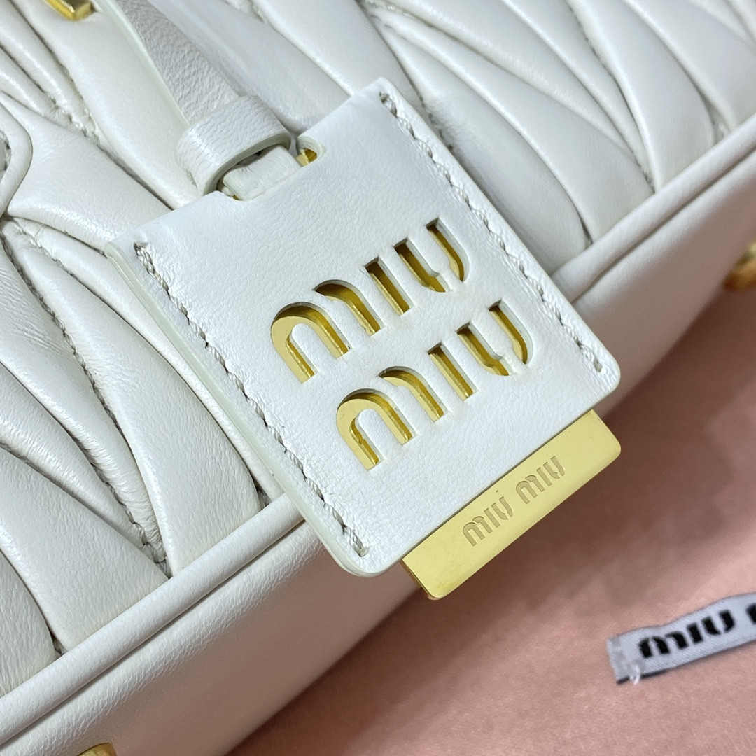 Miu Miu Arcadie matelassé nappa leather bag 22X10.5X7.5cm