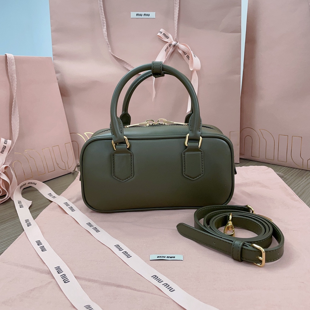 Miu Miu Arcadie leather bag 10.5x22x7.5cm