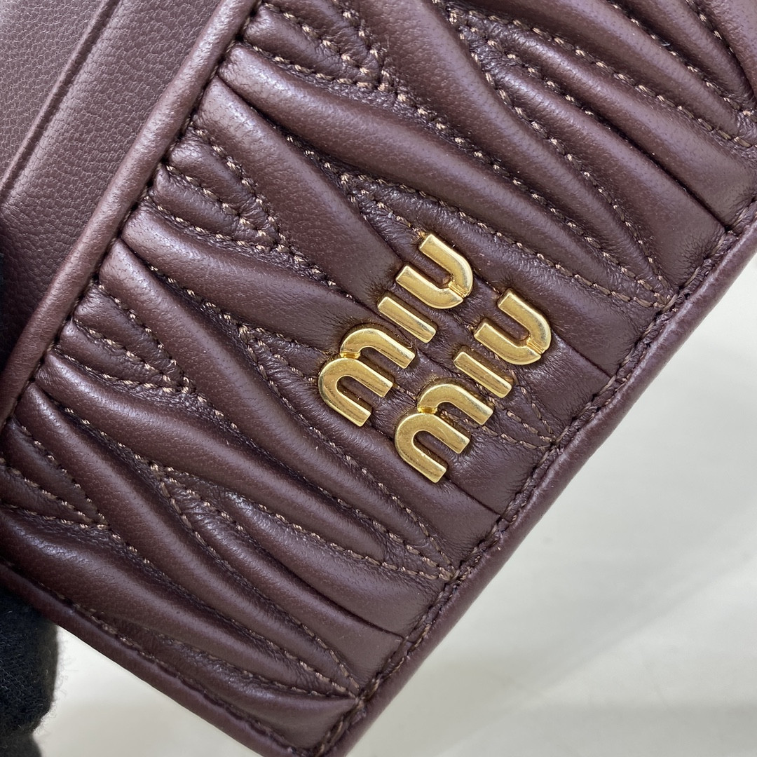 Miu Miu Matelassé nappa leather card holder 8x10.5cm