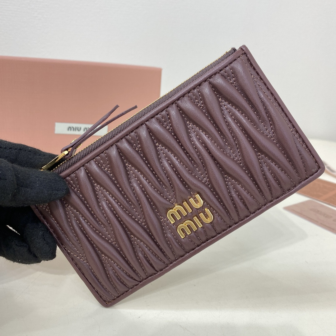 Miu Miu Matelassé nappa leather card holder 8X15cm