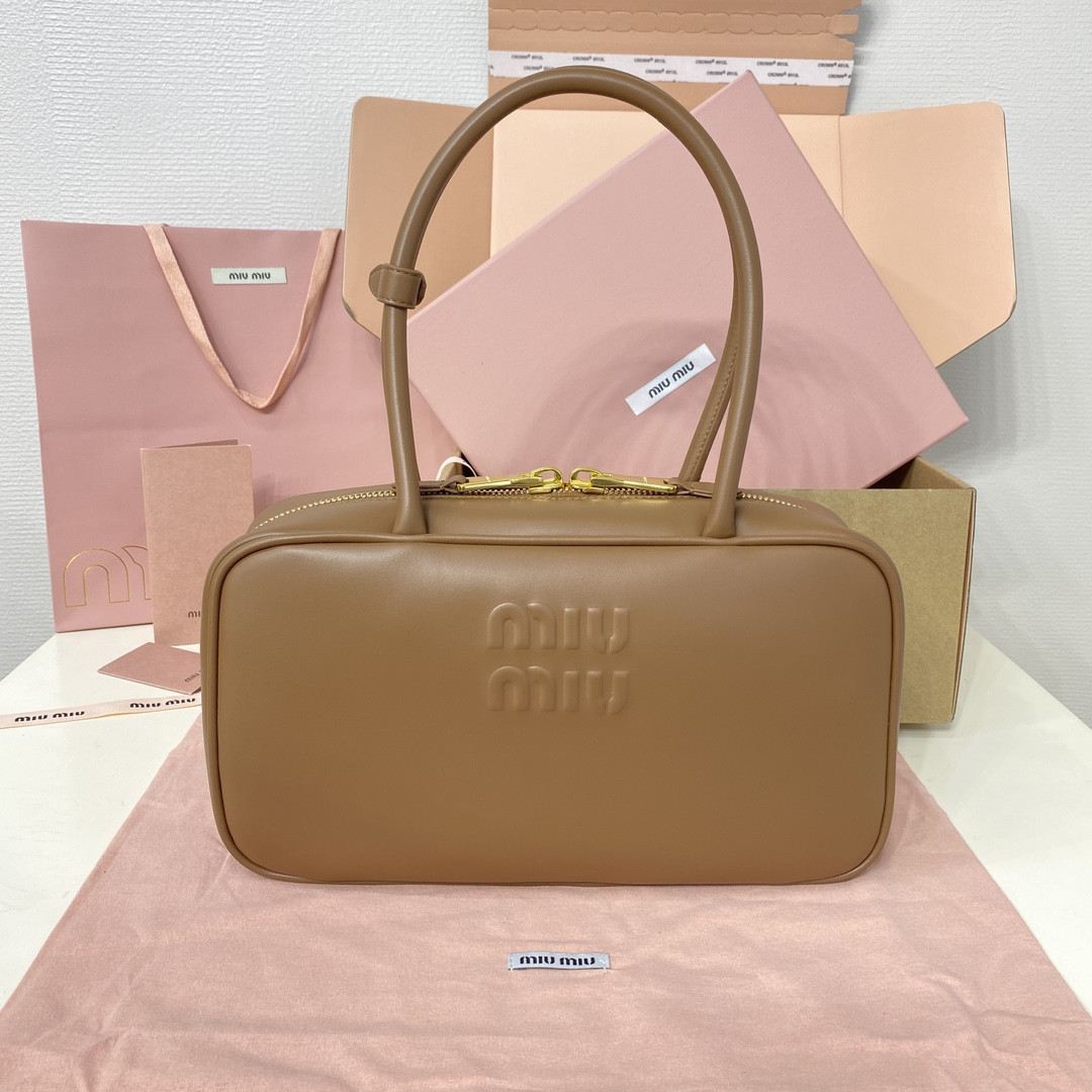 Miu Miu Beau naplak leather bag 29X17X9cm