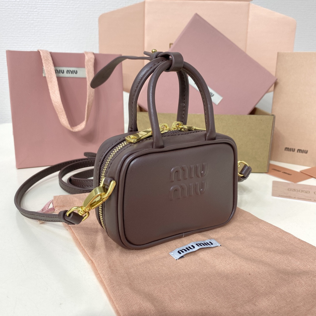 Miu Miu Leather micro bag 7x11x4cm