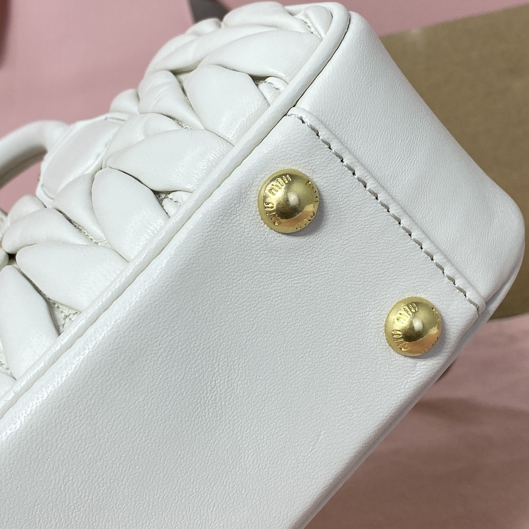 Miu Miu Arcadie matelassé nappa leather bag 13x19x6cm