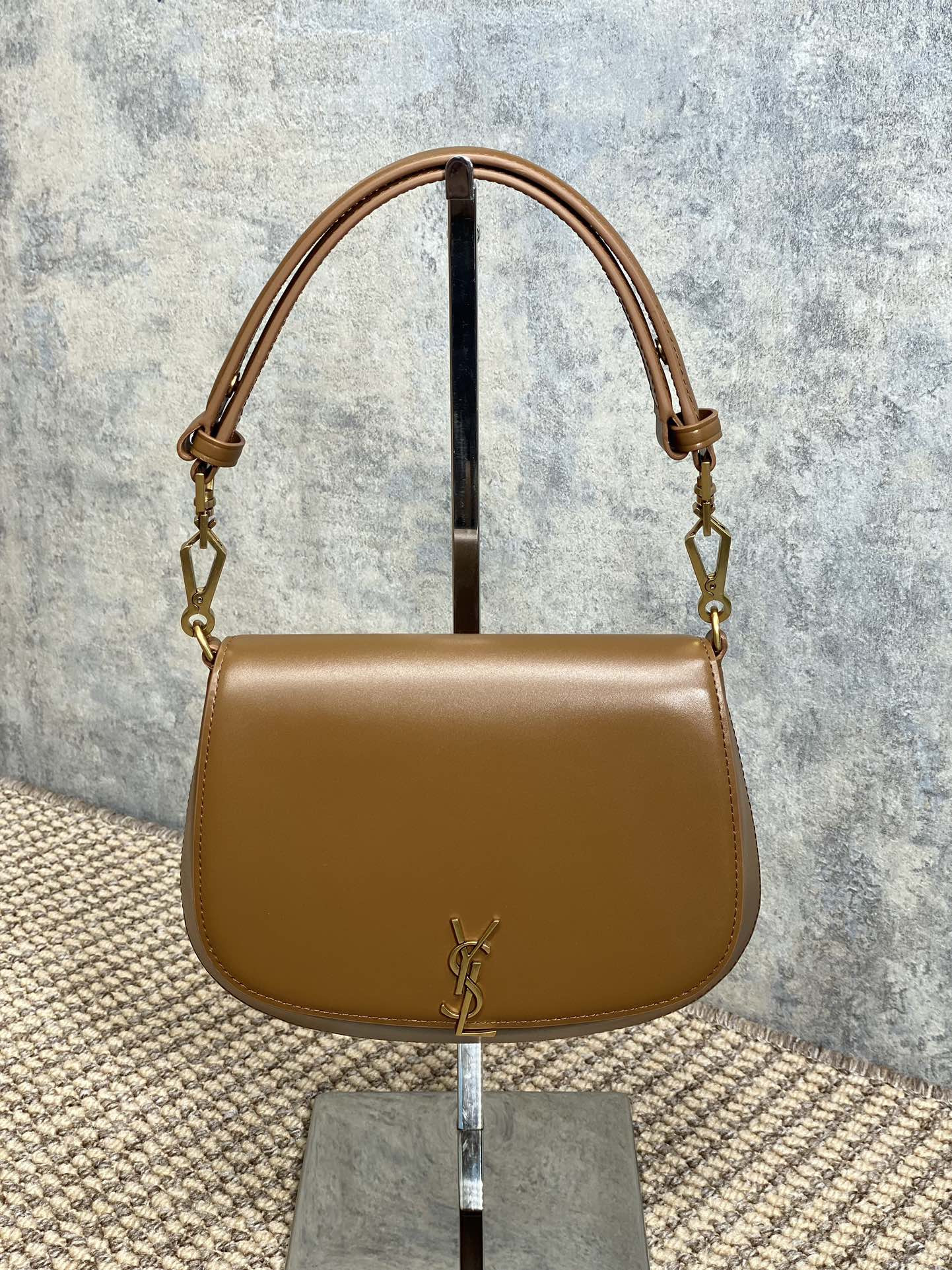 y*l voltaire top handle in box Sa**t Lau*nt 17.5x21x8cm