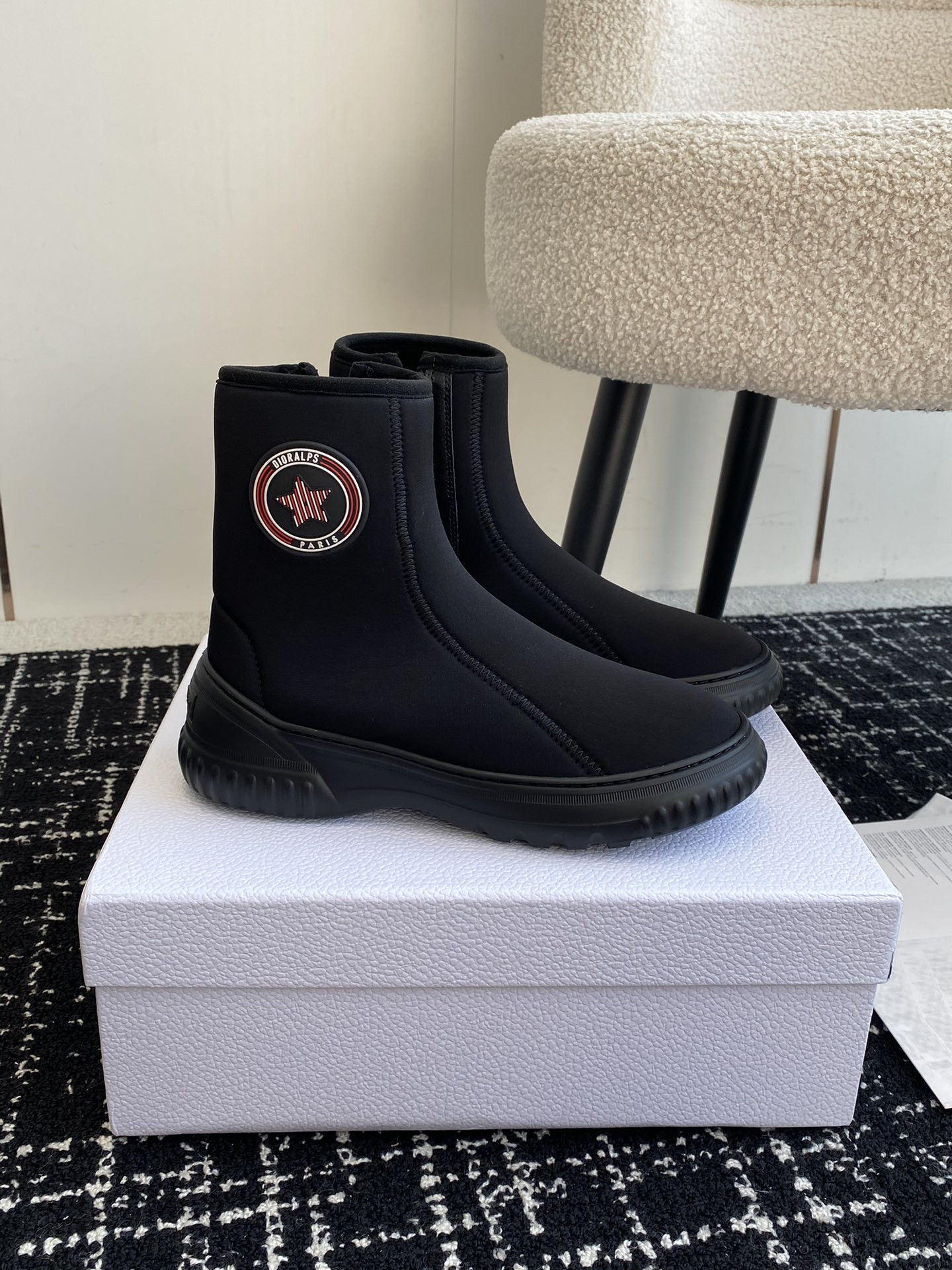 ua D*or boot