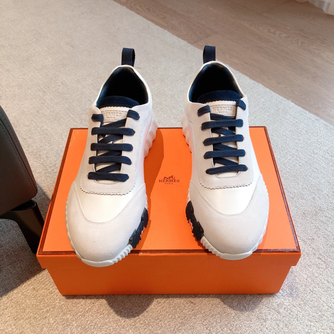 ua H**me5 bouncing sneaker