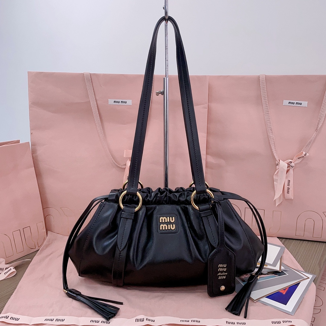 Miu Miu Small Joie nappa leather bag 16x32x10.5cm