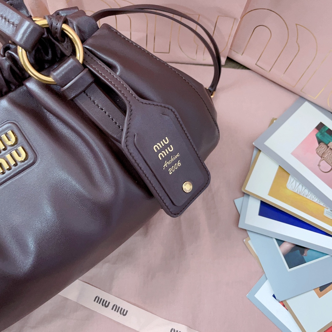 Miu Miu Small Joie nappa leather bag 16x32x10.5cm