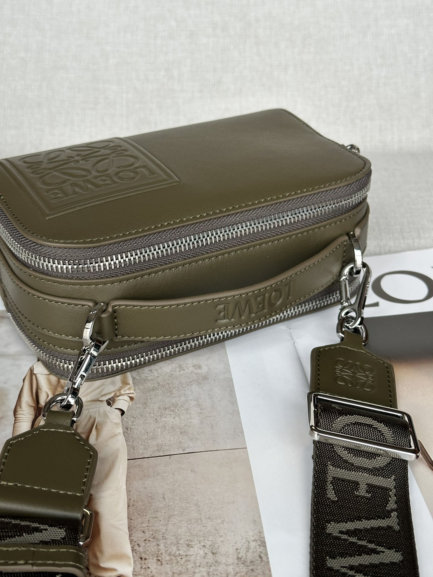 L0ew* mini camera crossbody bag in satin calfskin 13x18x8.5cm