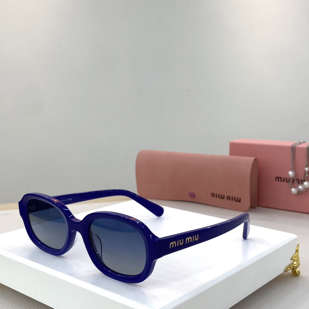Miu Miu Glasses SMU18W