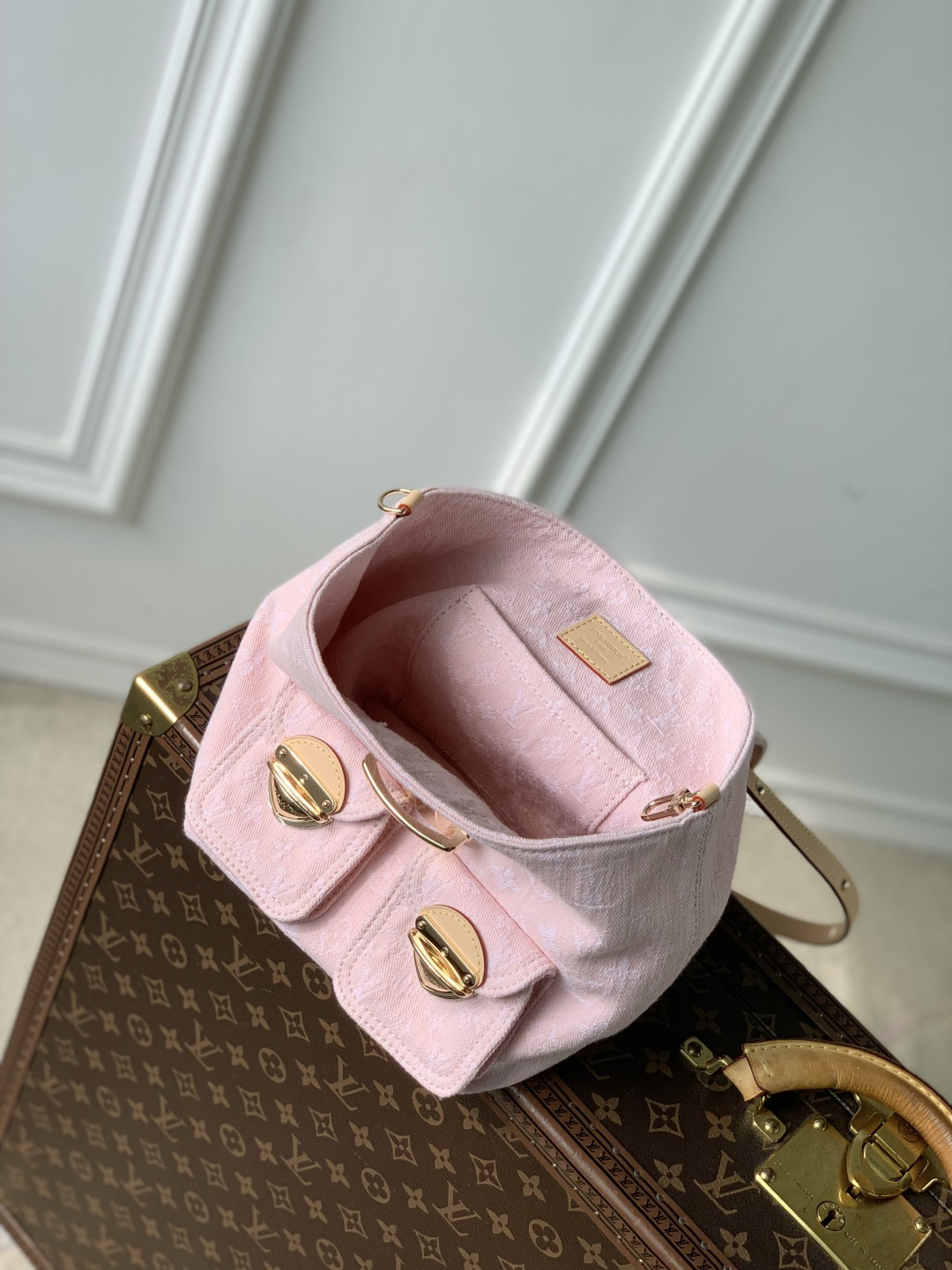 LV Venice Backpacks M13031 24 x 26 x 7 cm