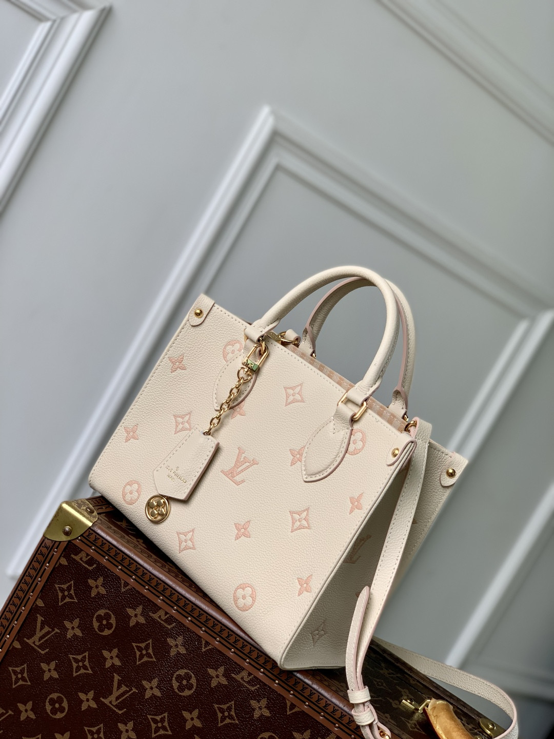 LV OnTheGo PM M14403 25x19x11.5cm