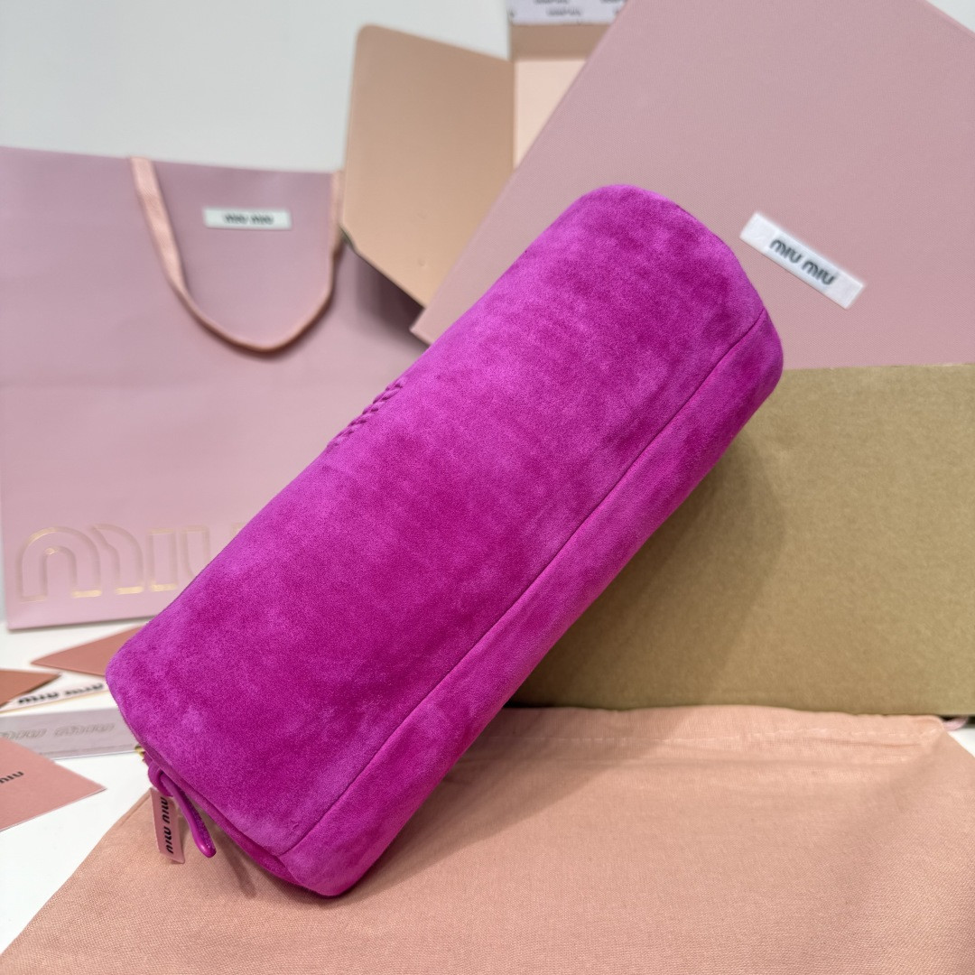 Miu Miu Suede pouch 22x9x9cm