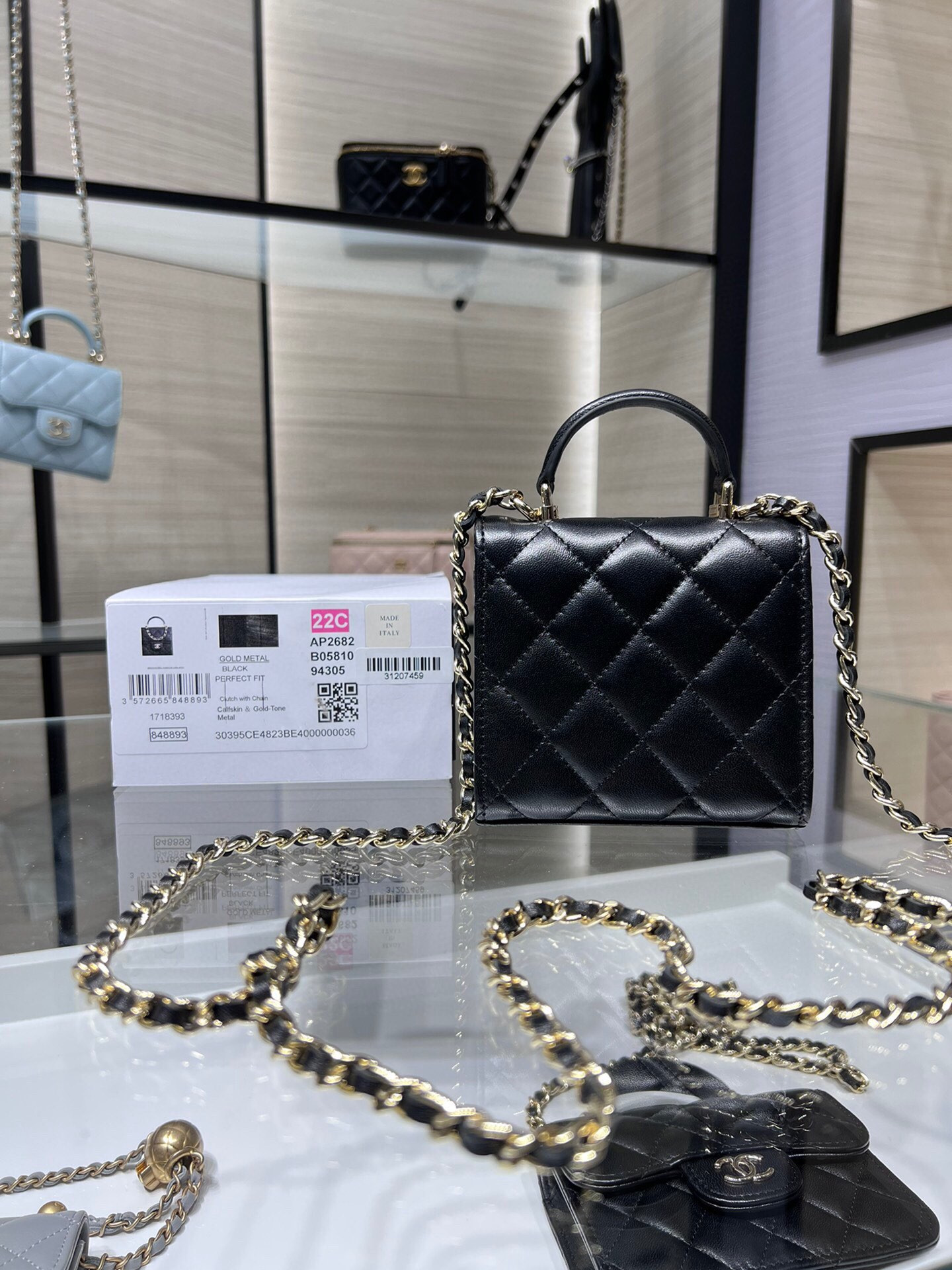 Ch*el clutch shoulder flap bag ap2682 11x11x4cm