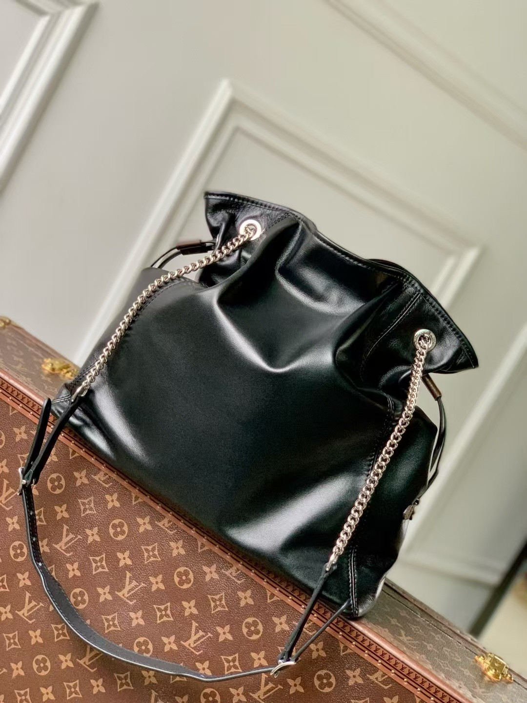 LV Off Duty Vibe MM M25545 33x24x11.5cm