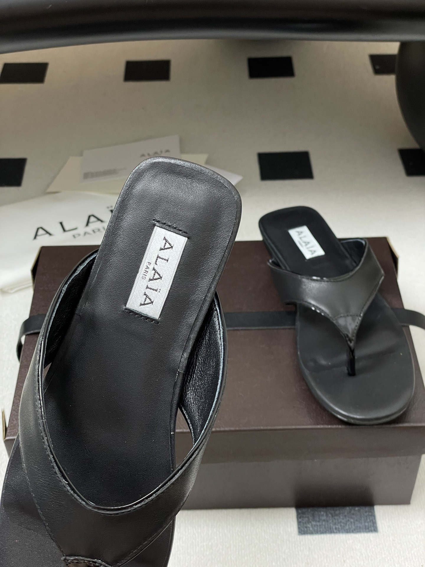 UA Alaia Triangle Flat Slides(Customized Size 7-10 days production time)
