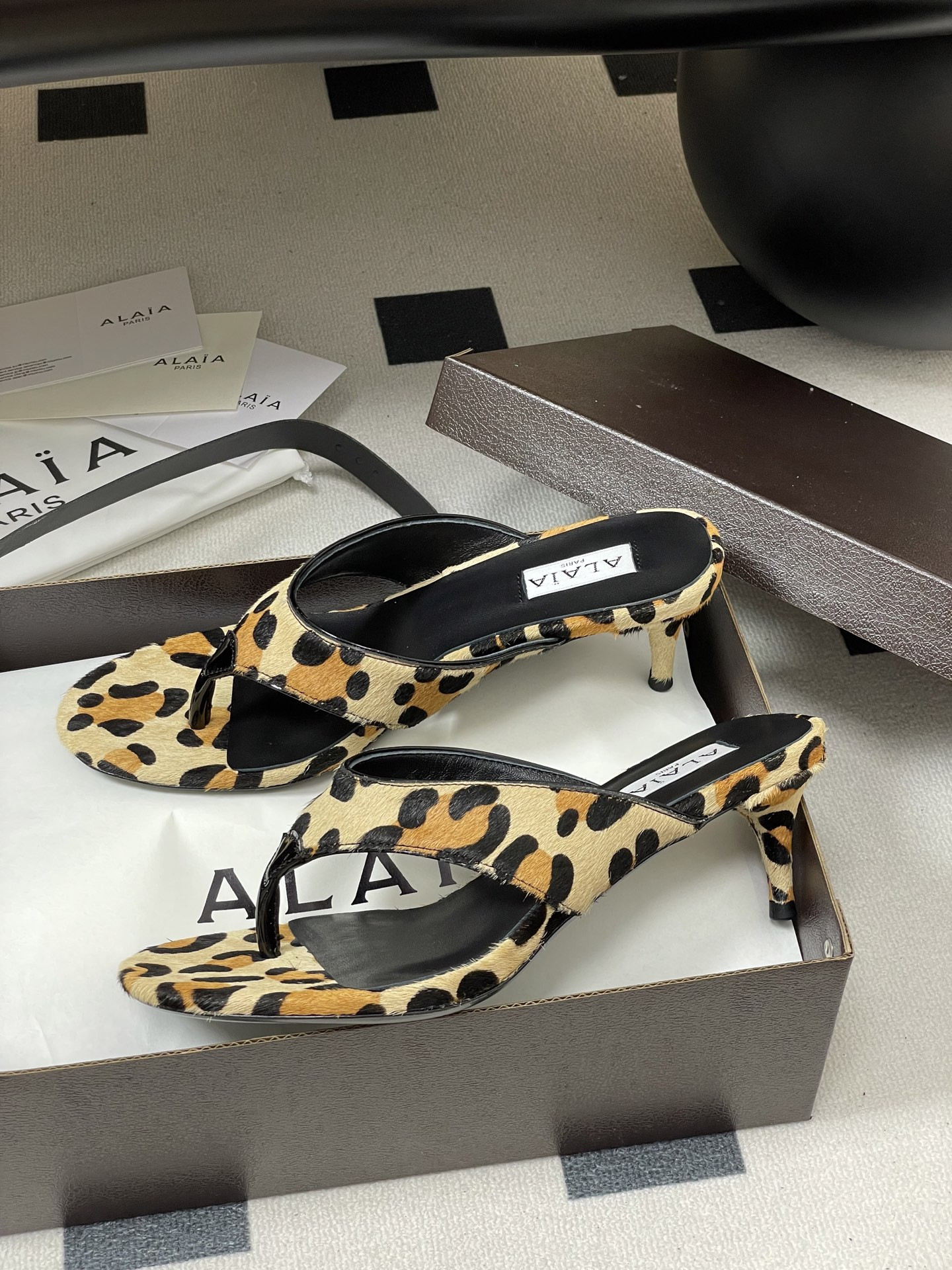 UA Alaia Triangle Flat Slides 5.5cm Heel(Customized Size 7-10 days production time)