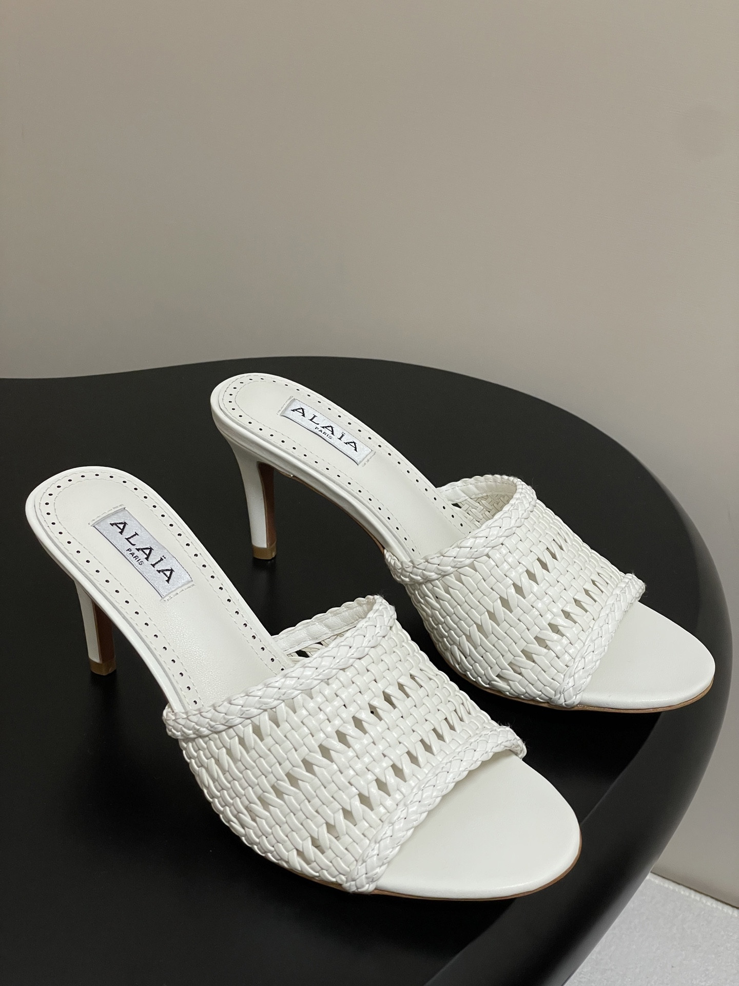UA Alaia Heeled slippers 7cm Heel(Customized Size 7-10 days production time)