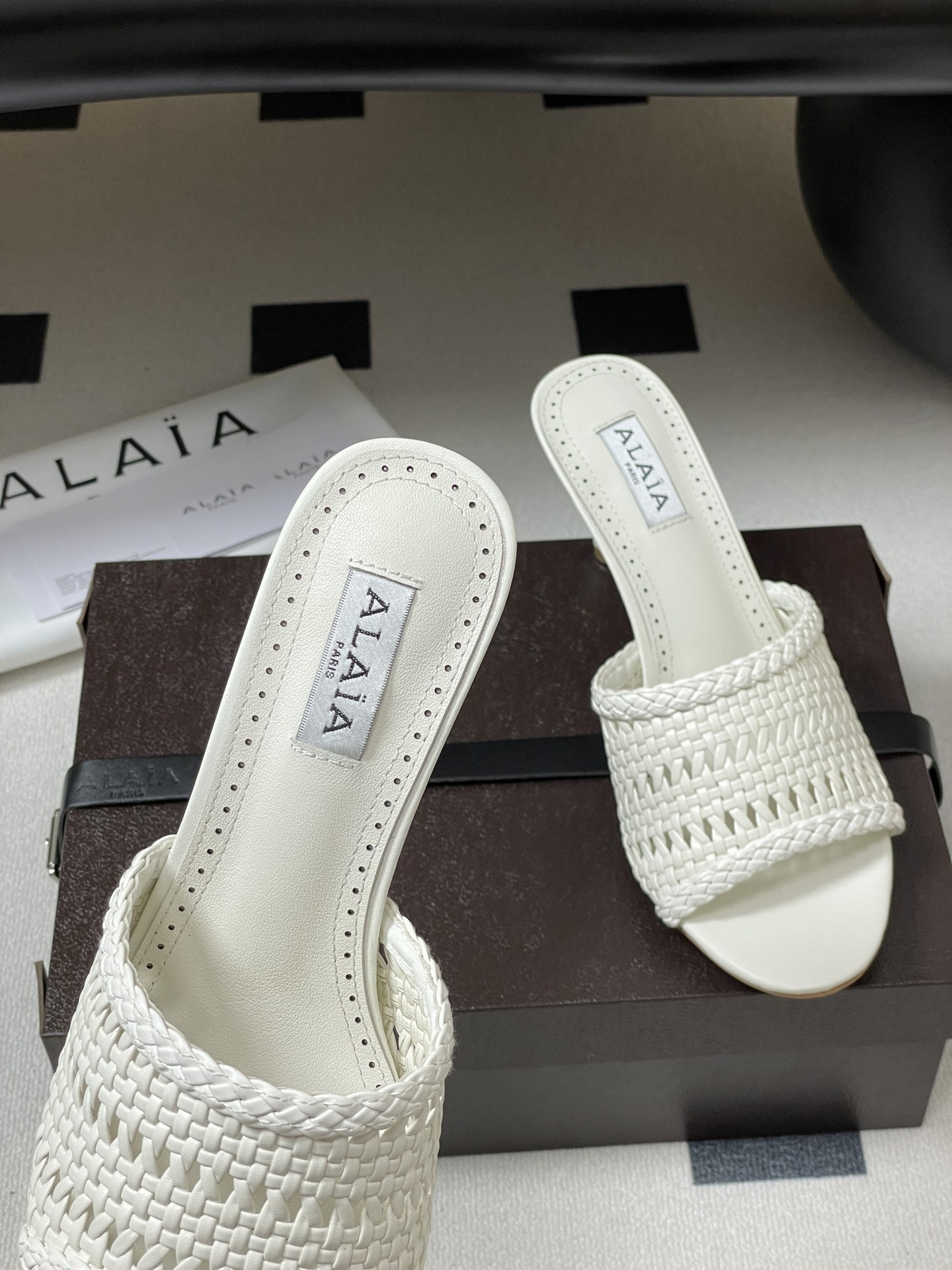 UA Alaia Heeled slippers 7cm Heel(Customized Size 7-10 days production time)