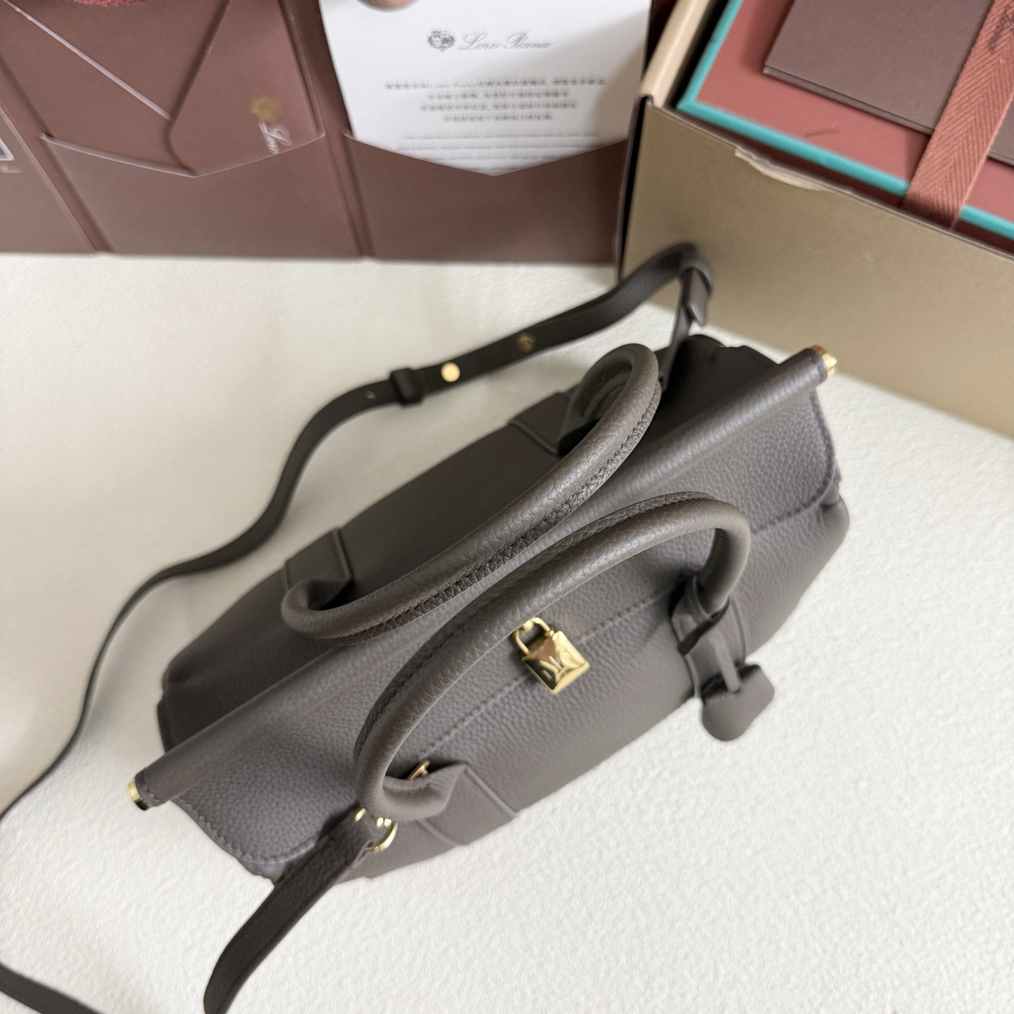 L**o p*ana loom l25 calfskin 25x18x12.5cm