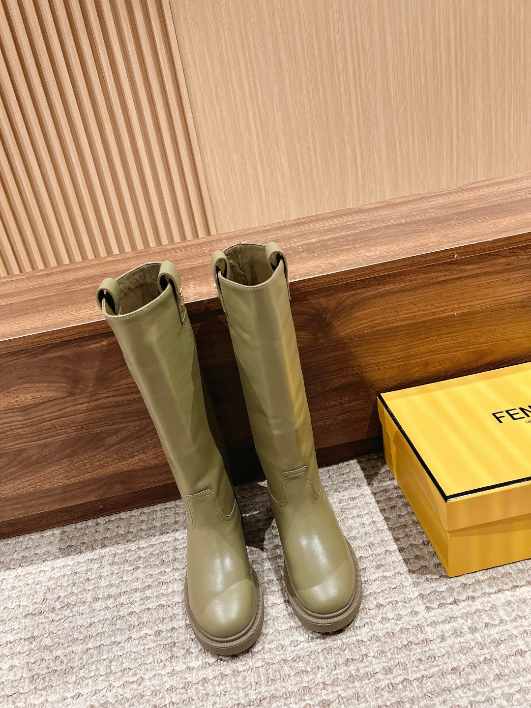 ua F**di filo green leather boots