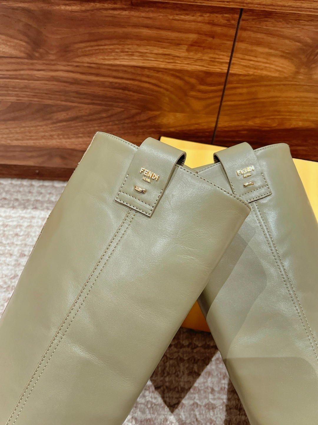 ua F**di filo green leather boots