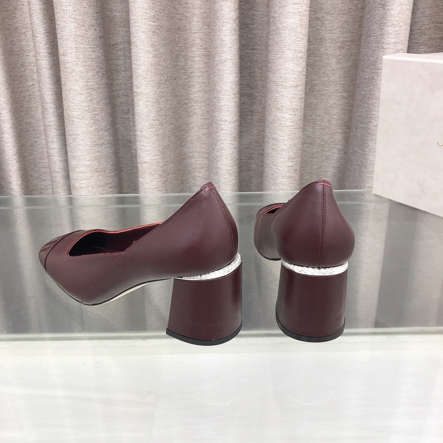 ua Ji*y Ch* jenson pumps 8.5cm