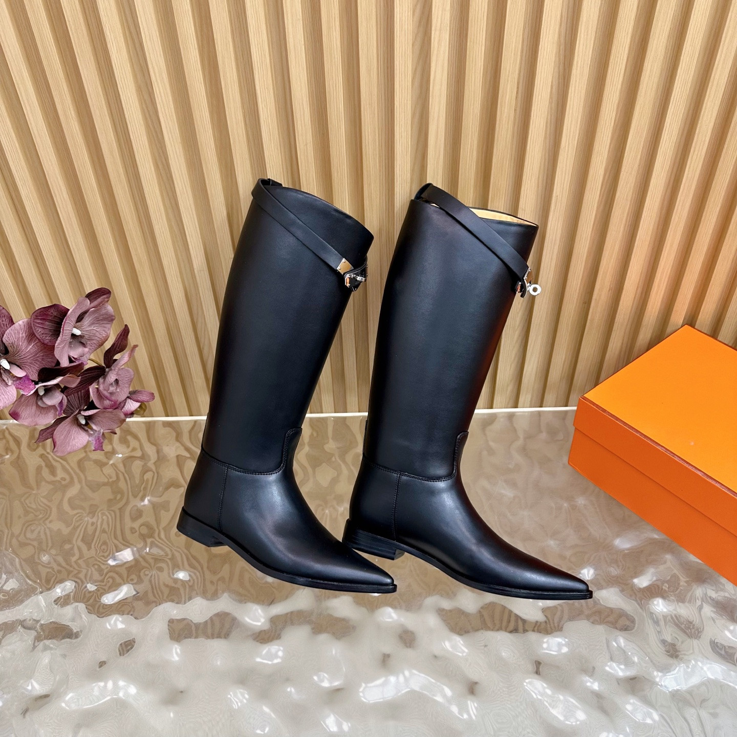 ua H**me5 jumping boots